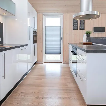 6 Person In Vaeggerlose * Boto By