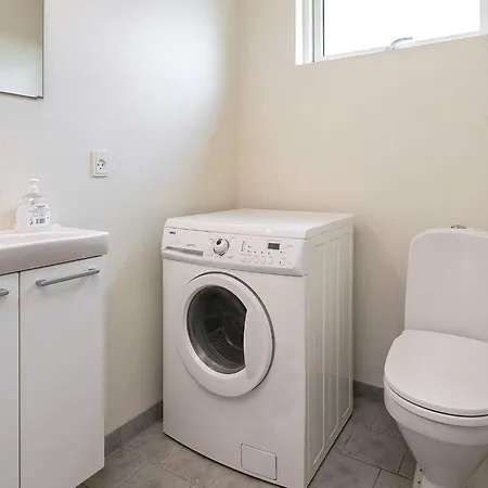 6 Person In Vaeggerlose