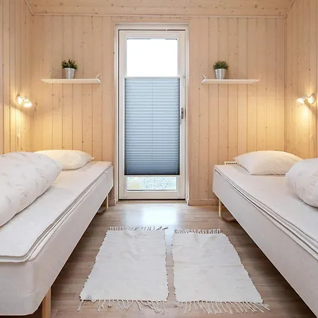 4 Star In Vaeggerlose * Boto By