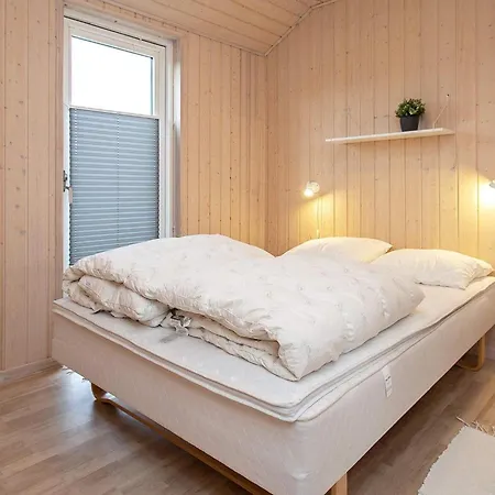 4 Star In Vaeggerlose Vakantiehuis