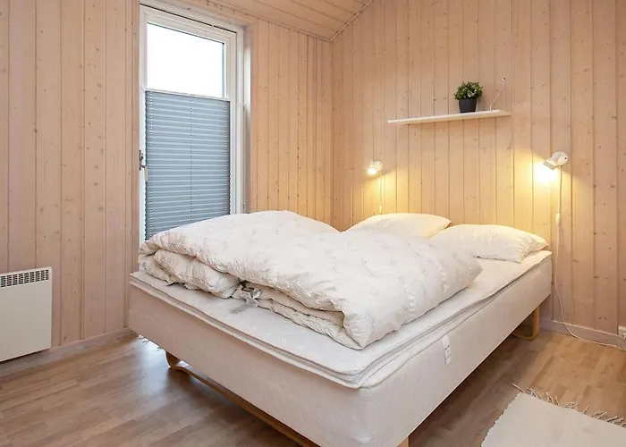 6 Person In Vaeggerlose Feriehus